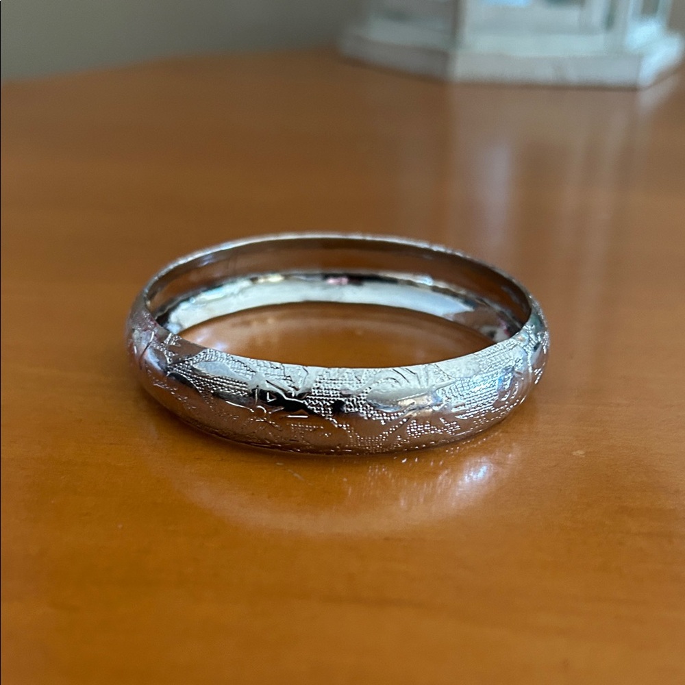 Elegant Silver Bangle Bracelet